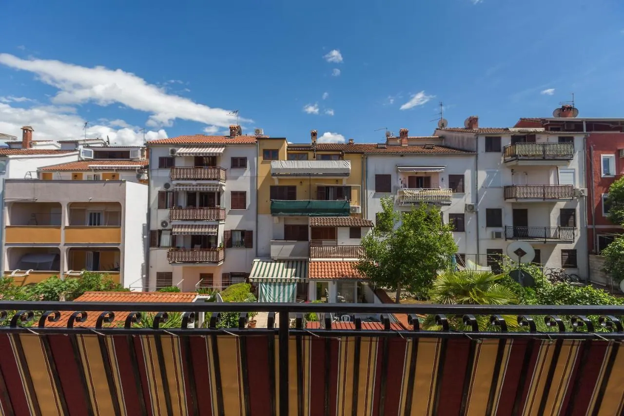 Apartments With A Parking Space Vrsar, Porec - 18912 Vrsar
